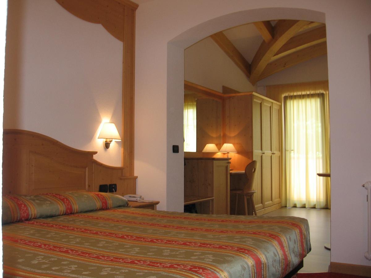 Hotel Regent'S Andalo Room photo